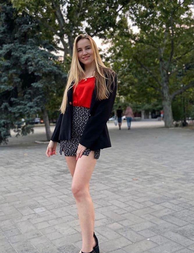 Индивидуалка 🎥 Валя, доступна для личного знакомства от 5000 руб