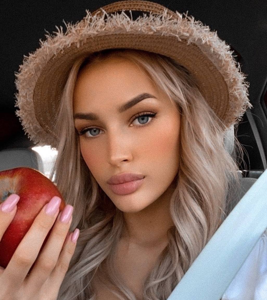 Валерия привлекальеная девушка из Балезино цена от 3000 руб