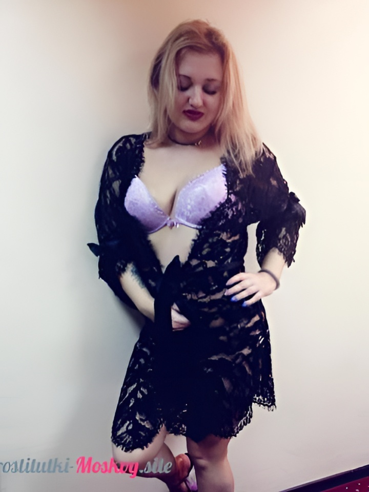 Индивидуалка Кристина, доступна для личного знакомства от 2000 руб