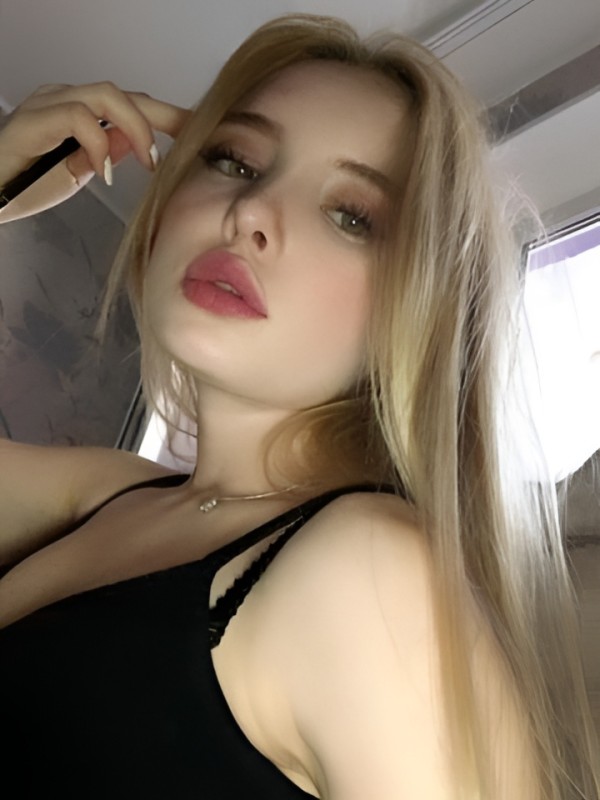 Адель привлекательная девушка из Балезино цена от 1500 руб