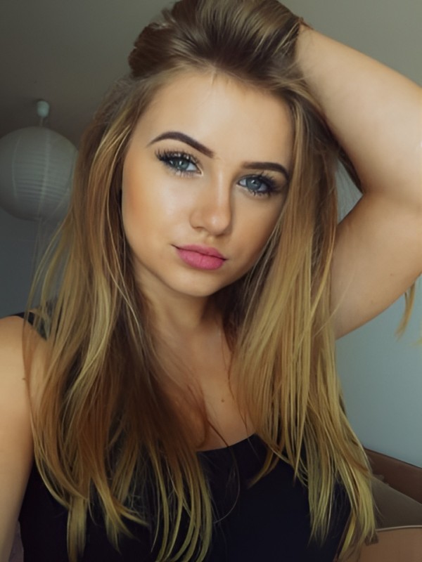 Рада привлекательная девушка из Балезино цена от 4000 руб