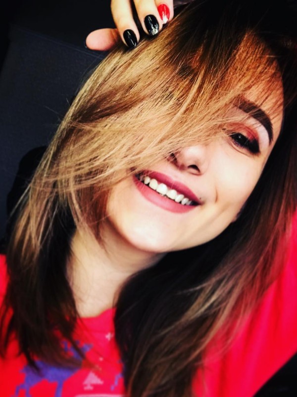 Виолетта привлекательная девушка из Балезино цена от 3500 руб