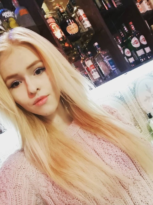 Инга привлекательная девушка из Балезино цена от 3500 руб