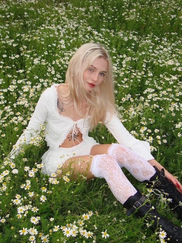 Ханна привлекательная девушка из Балезино цена от 7000 руб